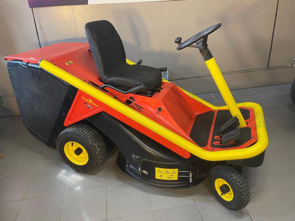 Tracteur wolf, Ophalen, Zo goed als nieuw
