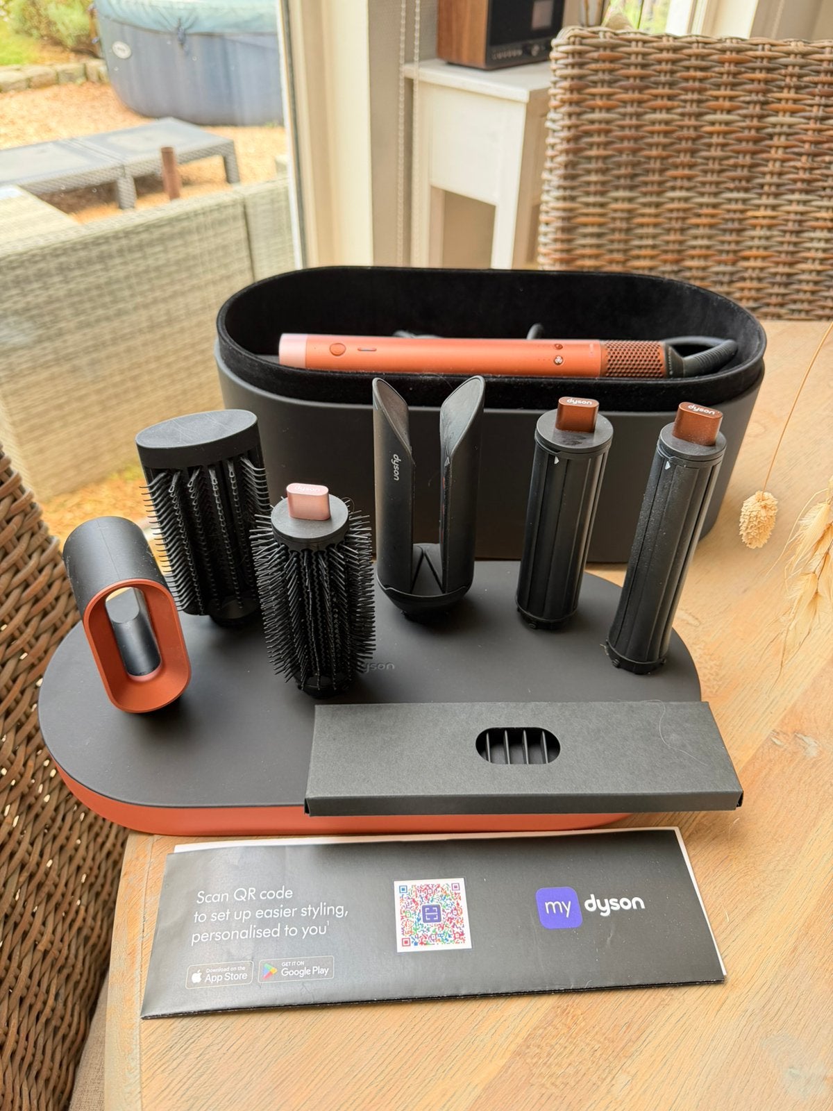 Dyson airwrap coanda2x straight +wavy nieuwstaat!!, Ophalen, Zo goed als nieuw
