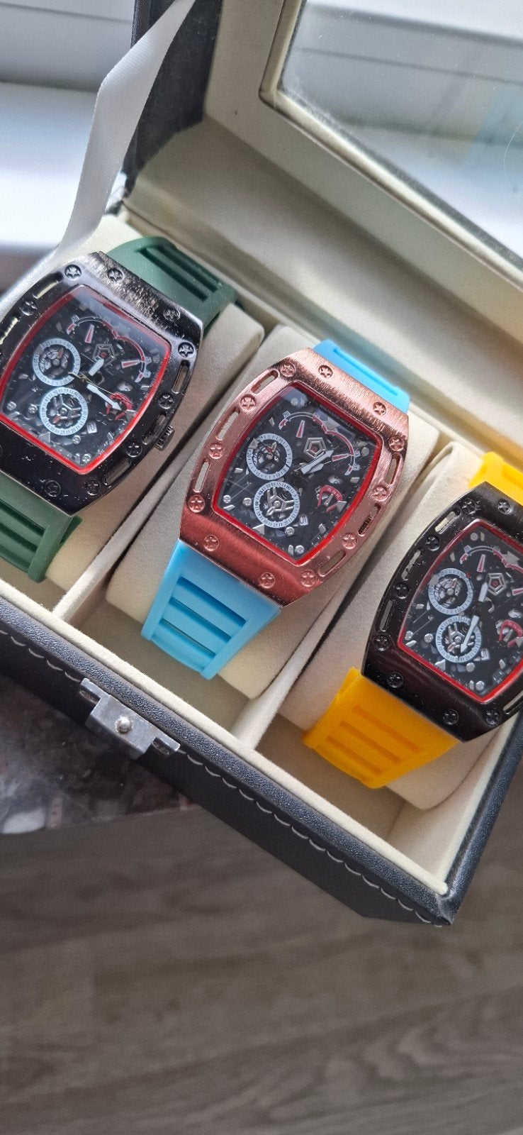 Horologe set 3 Stuks 30€ + Box Gratis, Enlèvement ou Envoi
