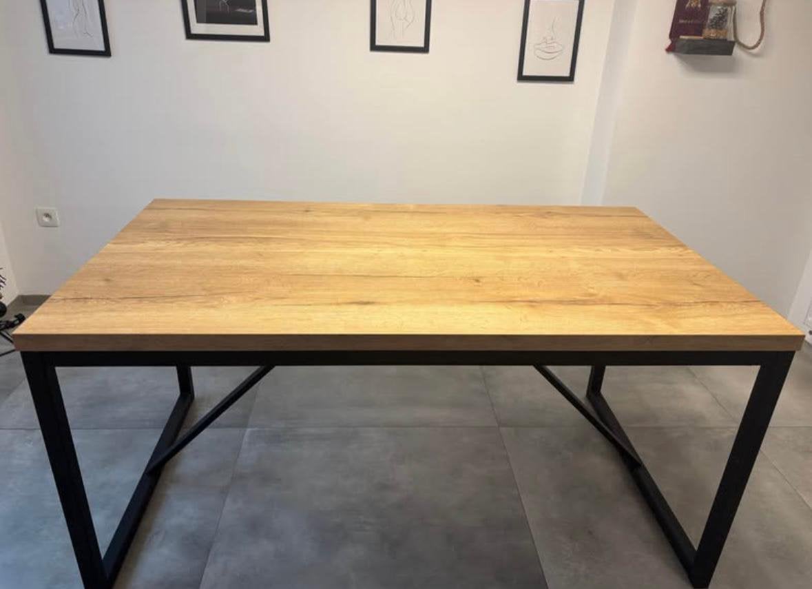 Table a manger, Enlèvement, Comme neuf