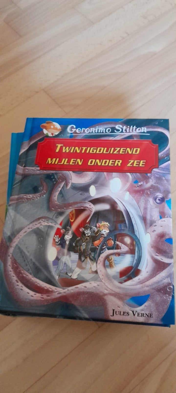 Geronimo Stilton - Twintigduizend mijlen onder zee, Ophalen of Verzenden, Geronimo Stilton