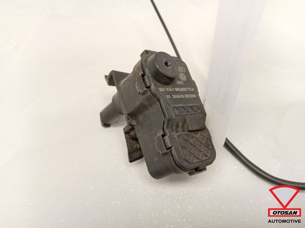 VW Polo 6R 6C VAG Stelmotor Tankklep 6R0810773B, Auto-onderdelen, Gebruikt, Volkswagen, Volkswagen AG, Vw@volkswagen.de