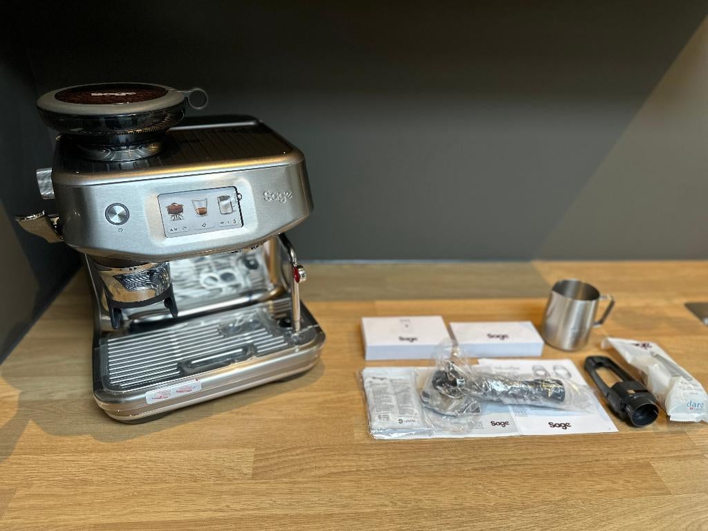 Sage Barista Touch Impress Cold Stainless Steel, Garantie, Espresso apparaat, Zo goed als nieuw, Afneembaar waterreservoir, Koffiebonen