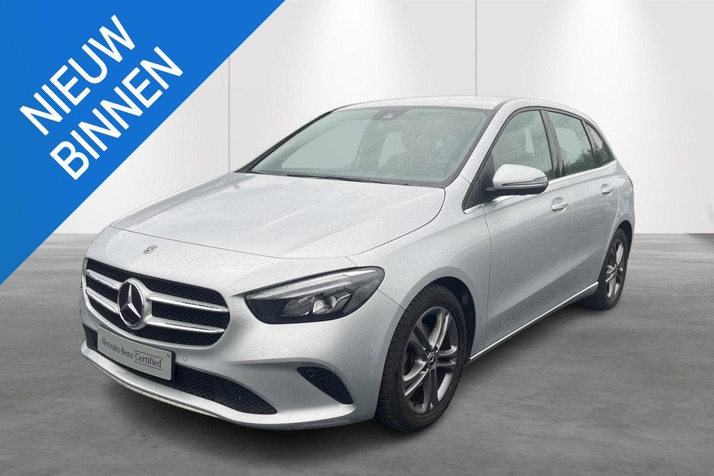 Mercedes-Benz B-klasse B 180 Business Solution Auto, Gebruikt, 4 cilinders, 136 pk, 5 zetels