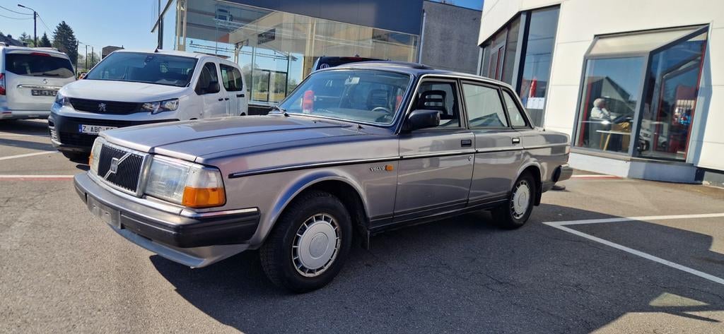 Ancêtre VOLVO 240 GL 1986, Autos, Argent ou Gris, Achat, Bleu, Berline