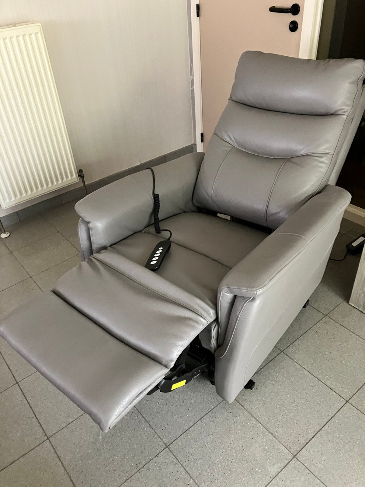 Elektrische relax, Huis en Inrichting, Ophalen, Nieuw, Leer