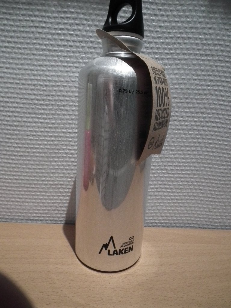 Gourde 100% recycler 0,75 L (Laken) nouveau, avec étiquette, Envoi, Neuf