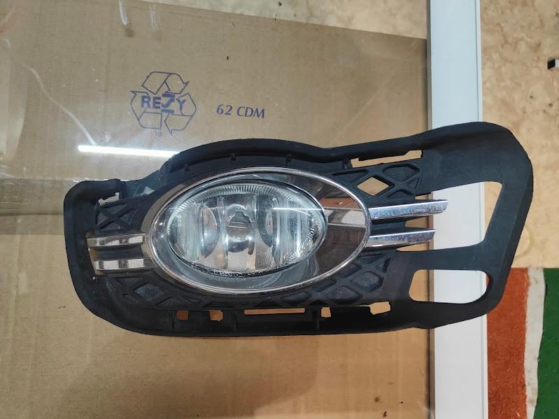 Antibrouillard avant gauche + grille Mercedes — Classe A, Mercedes-Benz, Utilisé, Avant, Enlèvement ou Envoi