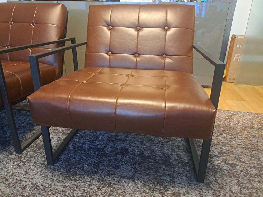 2 gestoffeerde fauteuils in industriële stijl - modern, Ophalen