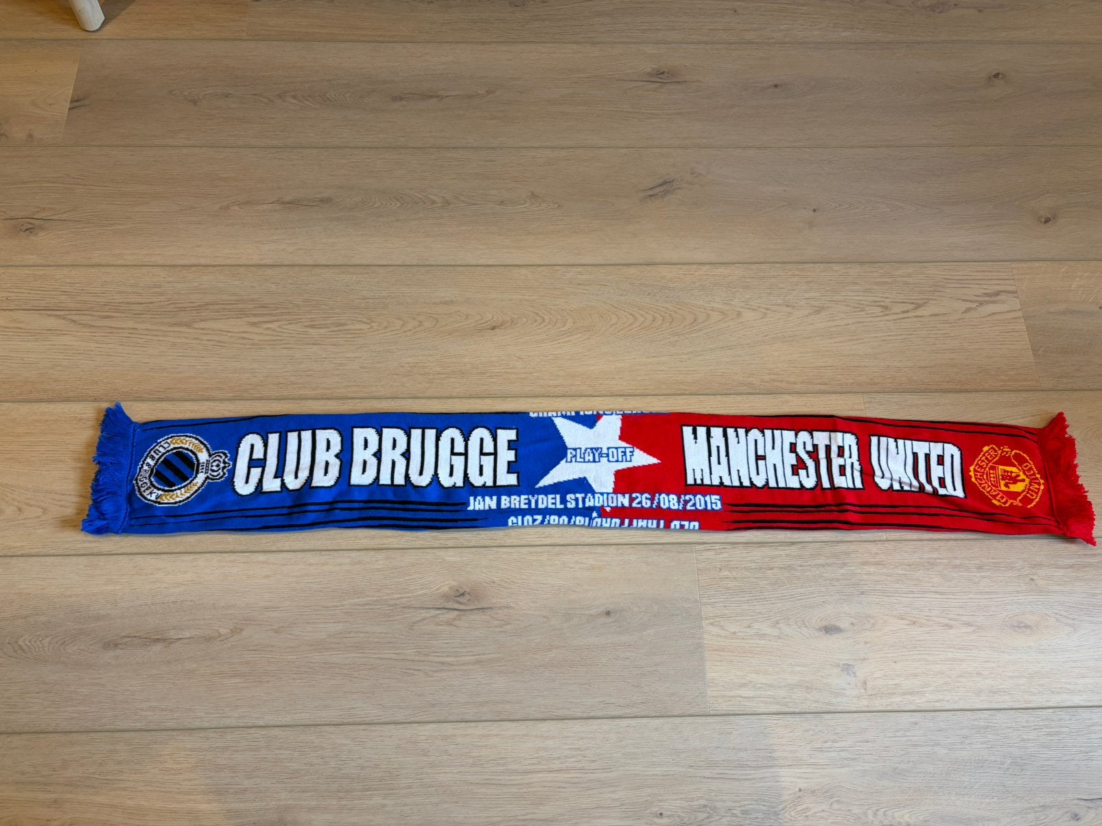 Sjaal Club Brugge - Manchester United 2015, Verzamelen, Ophalen of Verzenden, Zo goed als nieuw