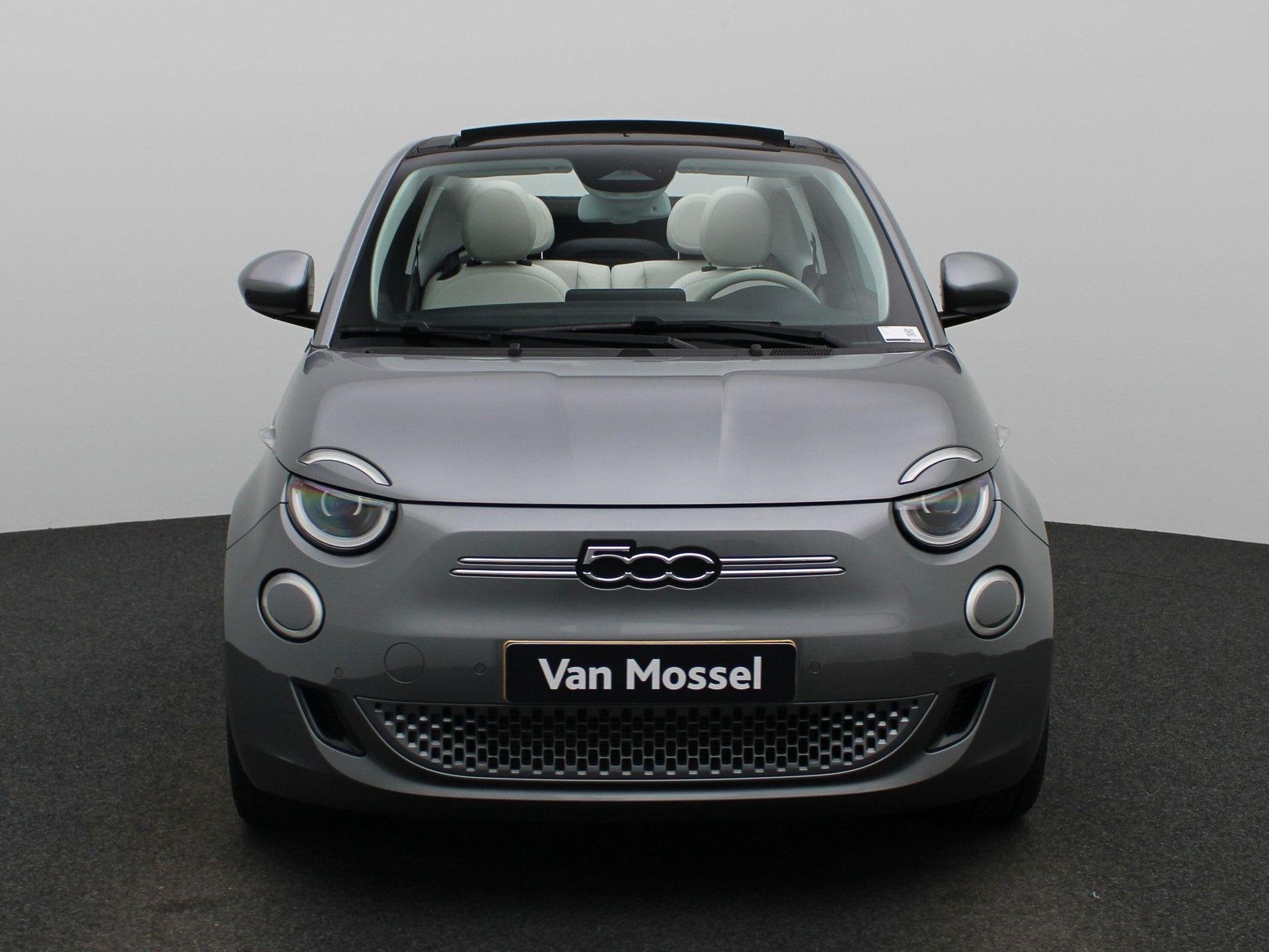 Fiat 500e C La Prima 42 kWh, 4 zetels, 87 kW, Verwarmde buitenspiegels, Cabriolet