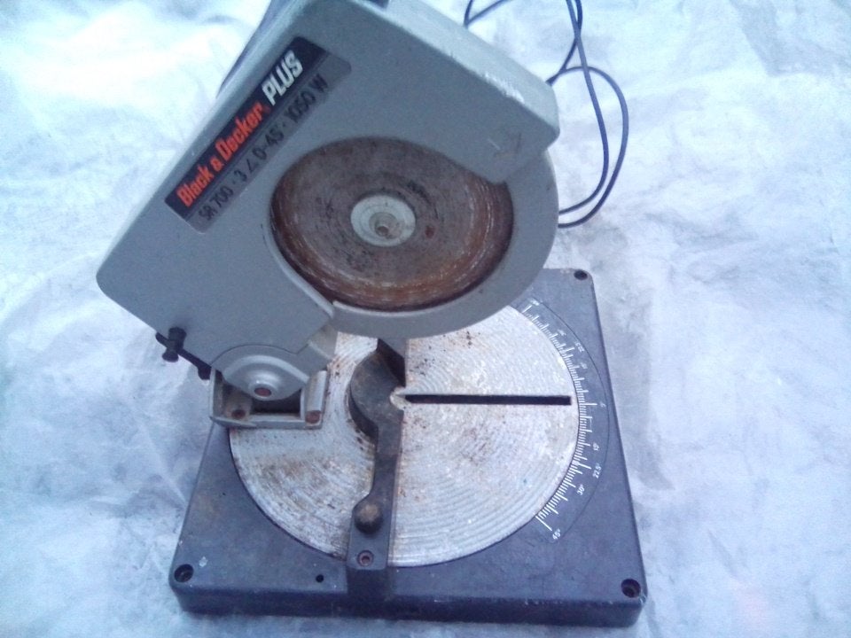 machine à scier, Bricolage & Construction, Outillage | Scies mécaniques, 600 à 1200 watts, Enlèvement ou Envoi, Black & Decker