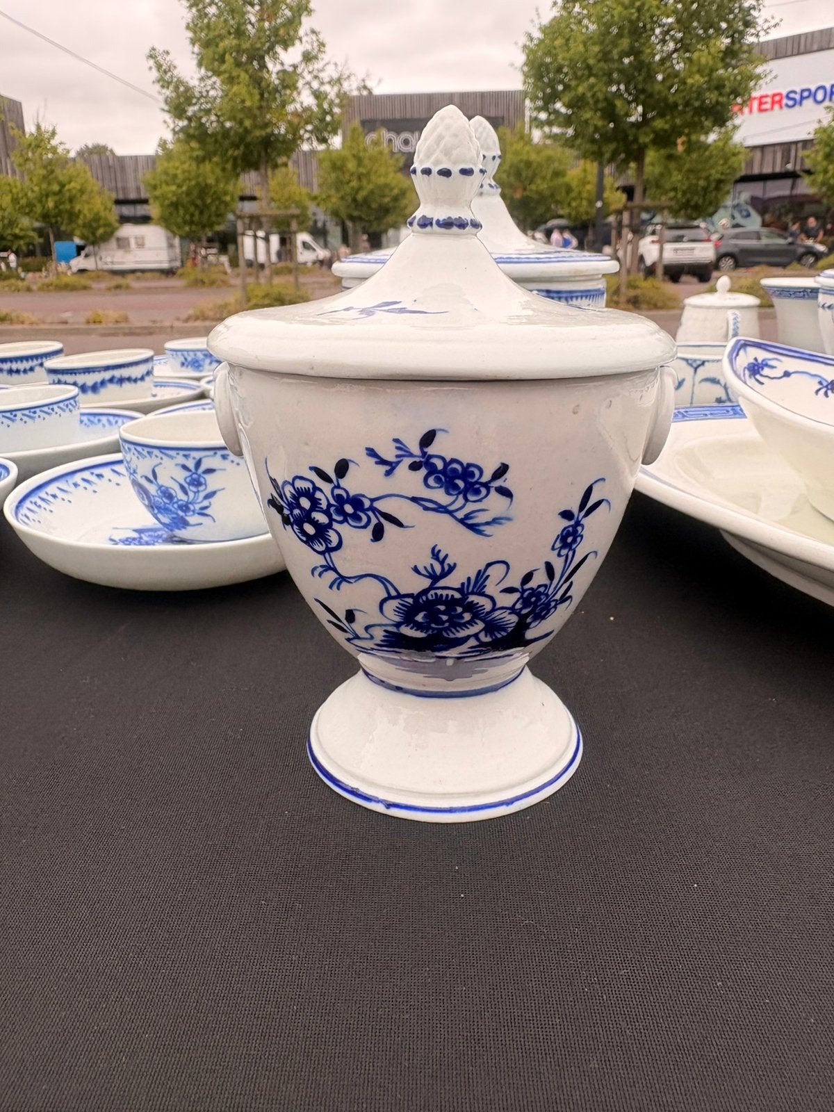 Sucrier porcelaine de Tournai, Enlèvement ou Envoi