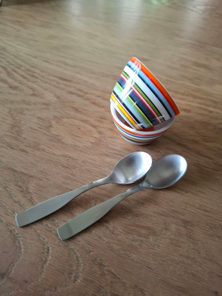 NIEUW – Iittala Origo designset – 2 kommetjes + lepeltjes, Maison & Meubles, Neuf, Enlèvement, Récipient(s), Porcelaine
