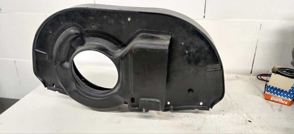 Koelhuis Volkswagen kever, Enlèvement