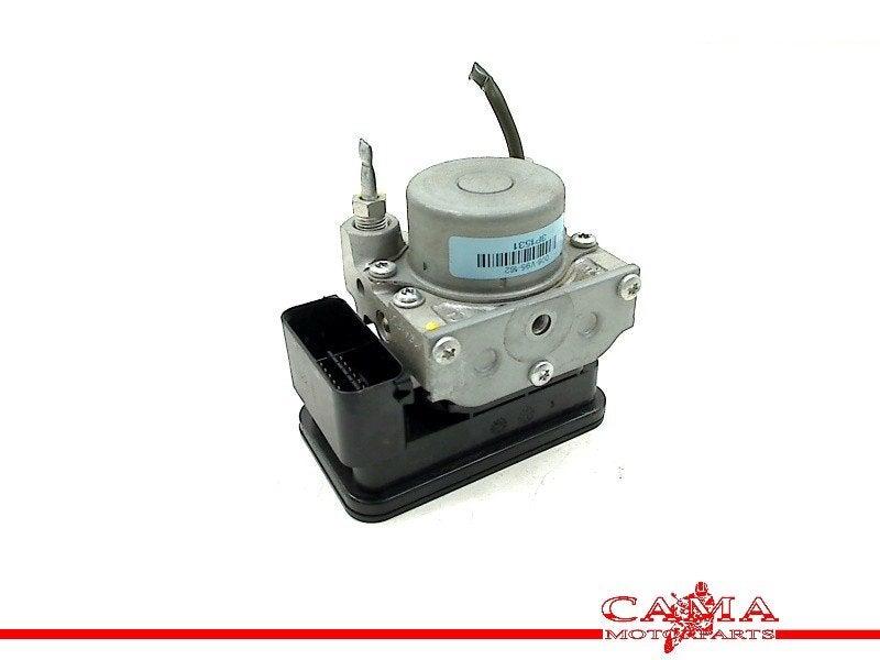 BLOC ABS (FREINS ANTI-BLOCAGE) Kawasaki, Dhr. S. di Majo, Utilisé, Info@cama-motorparts.nl, P.J. Troelstraweg 8 8
3144 CX  MAASSLUIS, NL