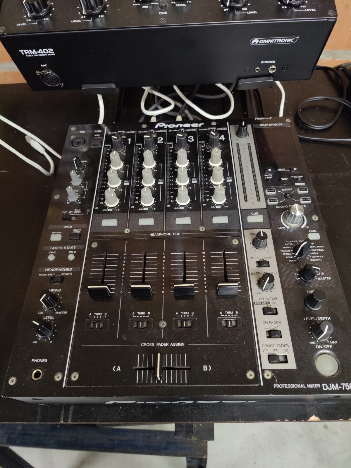 Pioneer DJM-750 mk1, Muziek en Instrumenten, Ophalen, Zo goed als nieuw, Minder dan 5 kanalen, Microfooningang