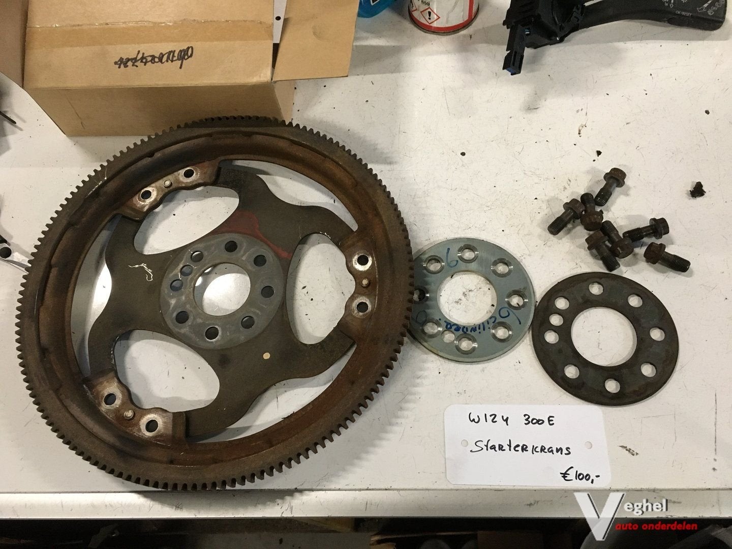 Mercedes W124 3.0 benzine  Starterkrans, -, Utilisé, -, -