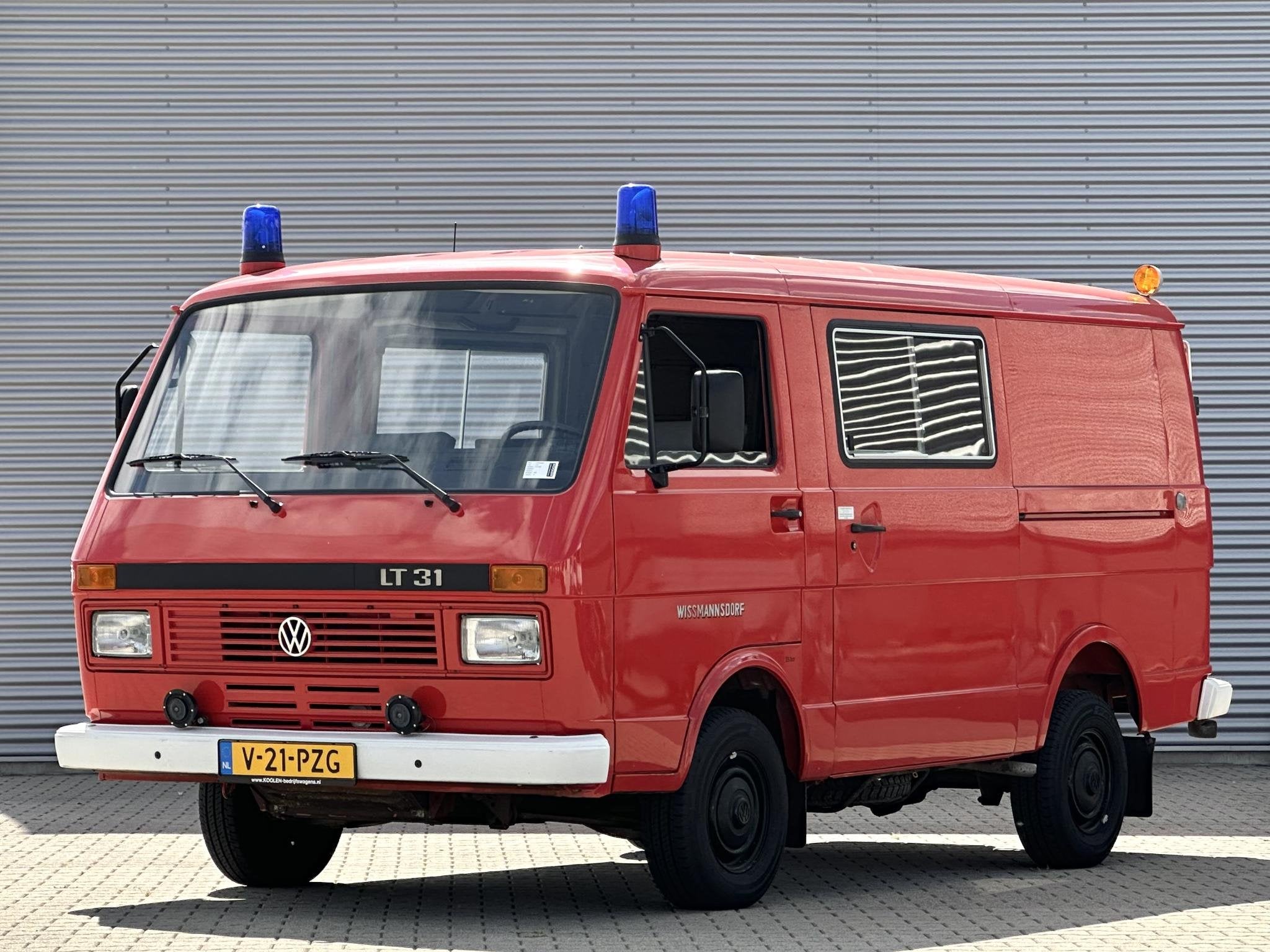 Volkswagen LT 31 2.4, Rouge, Achat, 90 ch, 2400 cm³