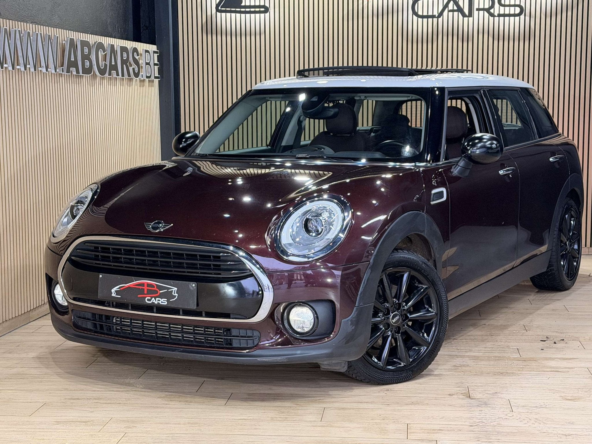 MINI Cooper Clubman 1.5A Cooper * GARANTIE 12 MOIS * 1ER PRO, Auto's, Mini, Gebruikt, Bi-Xenon koplampen, 136 pk, https://public.car-pass.be/vhr/d4b33b00-c3d8-4b24-b992-c0a425e3d6ba