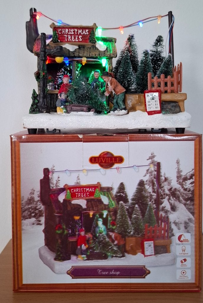 LuVille Kerstdorp Miniatuur – Kerstboom Kraam (Tree Shop), Ophalen, Gebruikt