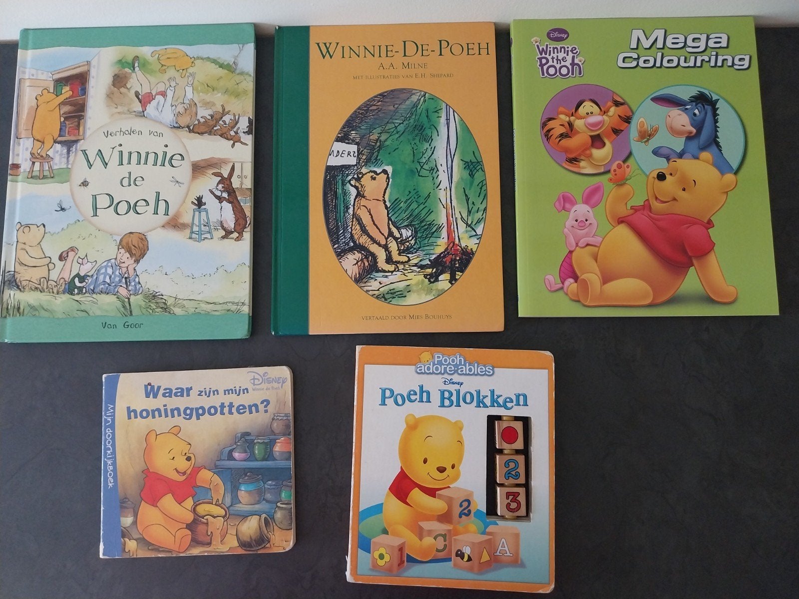 5 boeken van Winnie the Pooh, Ophalen
