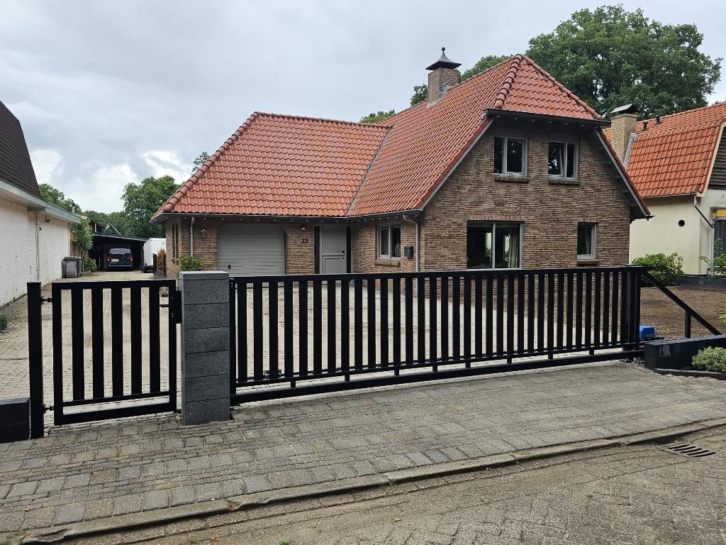 Moderne schuifpoort in 3 maten: 4 / 5 en 6 meter doorgang!, Jardin & Terrasse, Clôtures de jardin, Neuf, Enlèvement ou Envoi, Clôture barrée