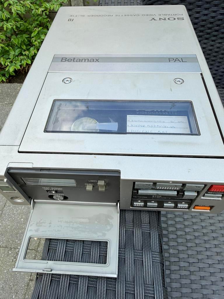 Videorecorder betamax, Ophalen, Sony, Tiptoetsen
