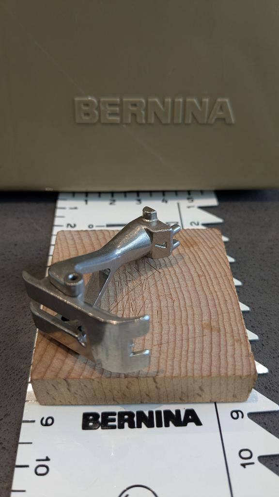 Voetjes Bernina (Reeks 2) -1999 muv Bernina 1008, Hobby & Loisirs créatifs, Machines à coudre & Accessoires, Enlèvement ou Envoi