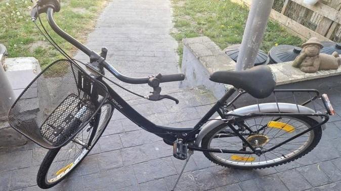 Je vends un vélo de ville pour femme de 26 pouces, Vélos & Vélomoteurs, Enlèvement, Vitesses