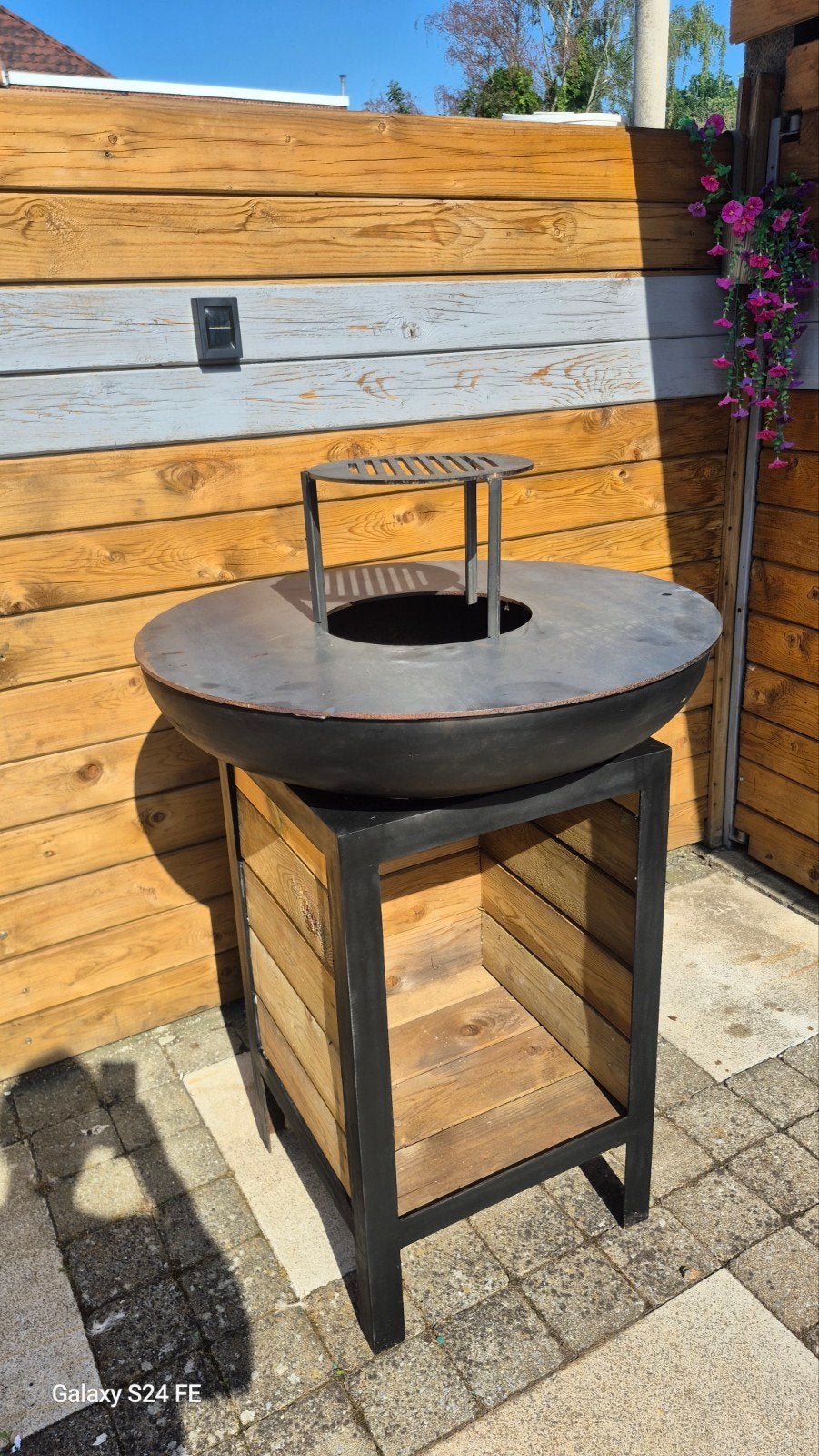 Av plancha bbq neuve artisanale, Enlèvement