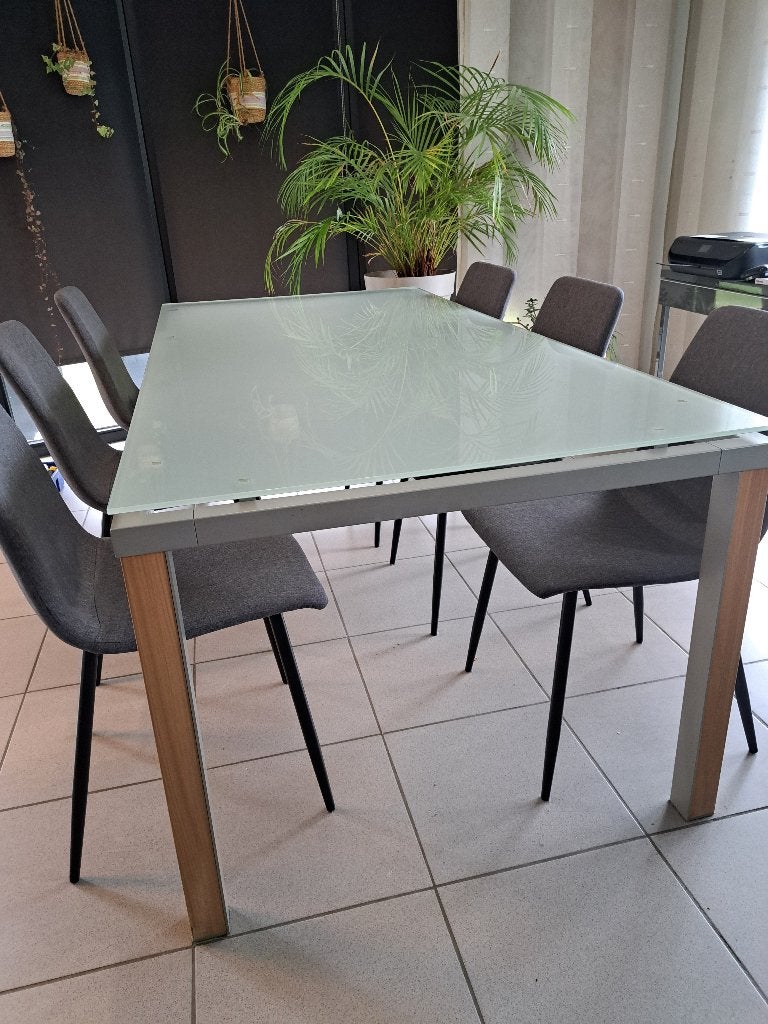 tafel, Pin, Enlèvement, Utilisé, 50 à 100 cm