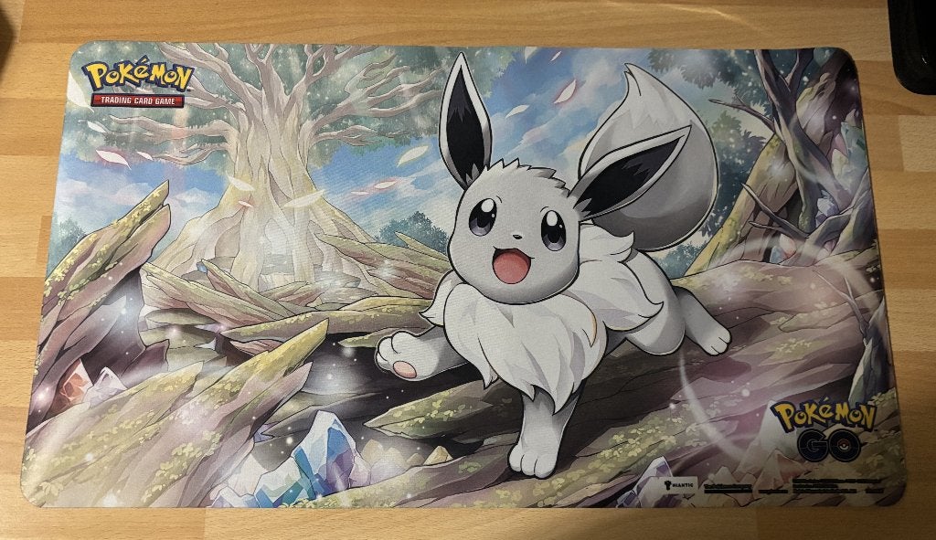Pokemon playmat, Hobby en Vrije tijd, Ophalen of Verzenden, Zo goed als nieuw, Overige typen