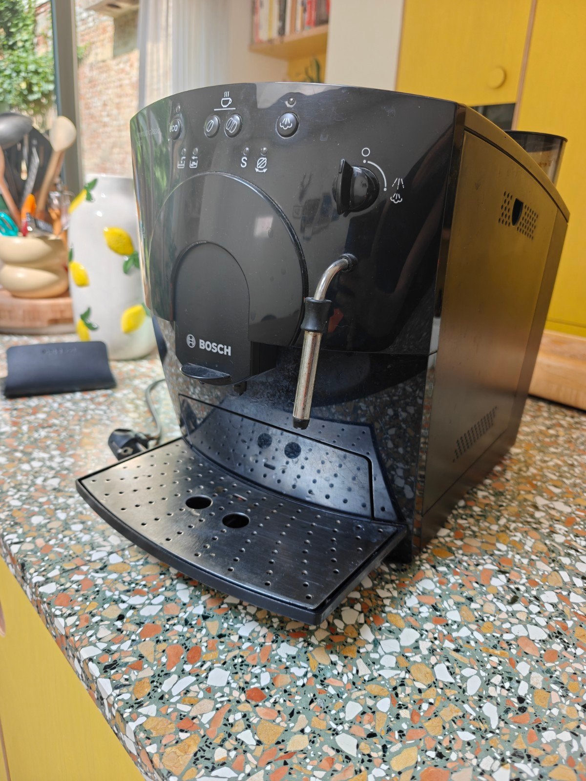Volautomatische koffiemachine Bosch, Ophalen, Koffiemachine