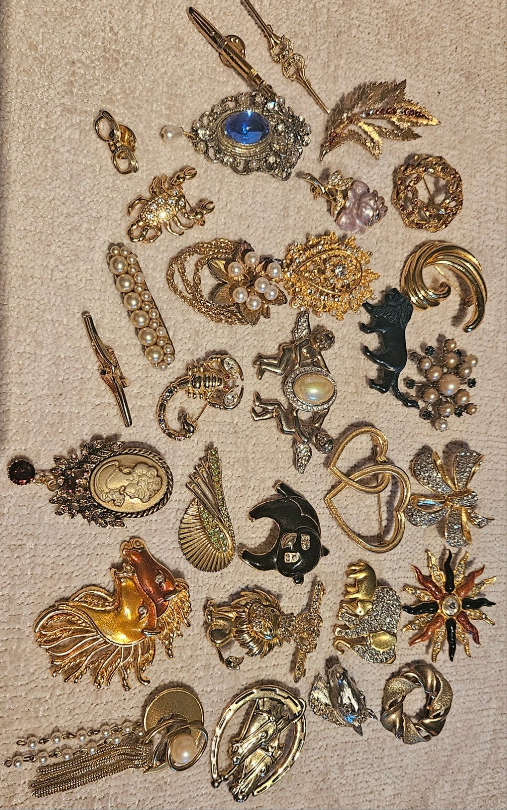 lot de 31 broches vintage année 1960,1970 en parfait état, Bijoux, Sacs & Beauté, Enlèvement ou Envoi