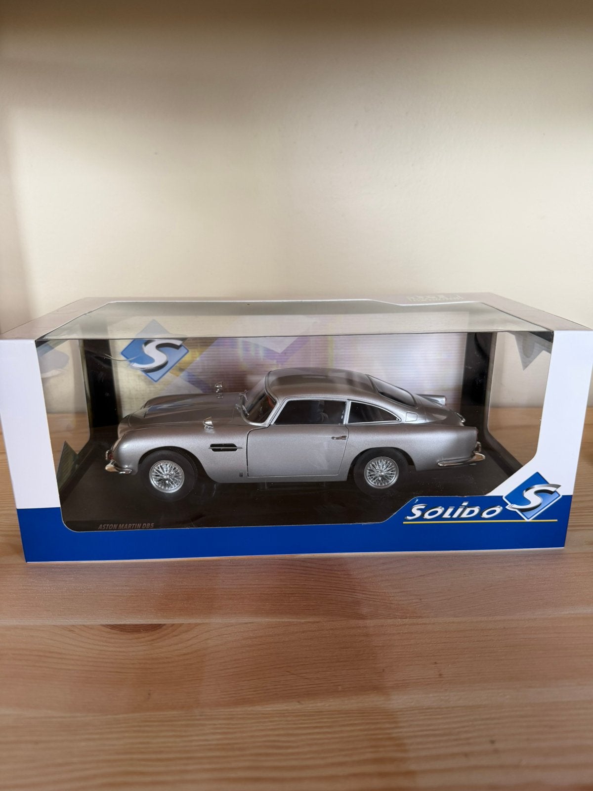 Solido Aston Martin DB5 1:18, Ophalen of Verzenden, Zo goed als nieuw, Solido