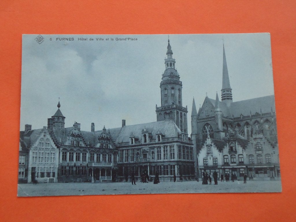 Veurne - Furnes Hotel de ville et la Grand' Place SBP nr. 6, Ophalen of Verzenden, Voor 1920, Gelopen, West-Vlaanderen