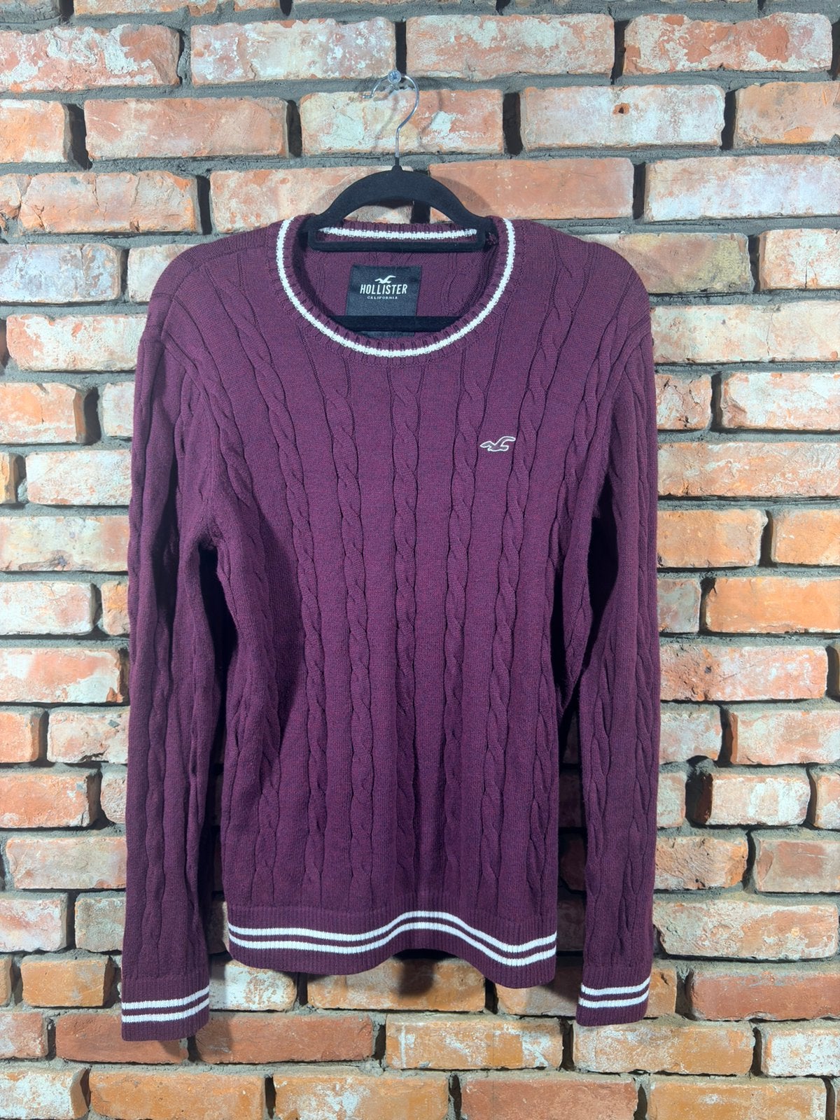 Pull en maille torsadée Hollister taille S bordeaux, Enlèvement ou Envoi, Comme neuf