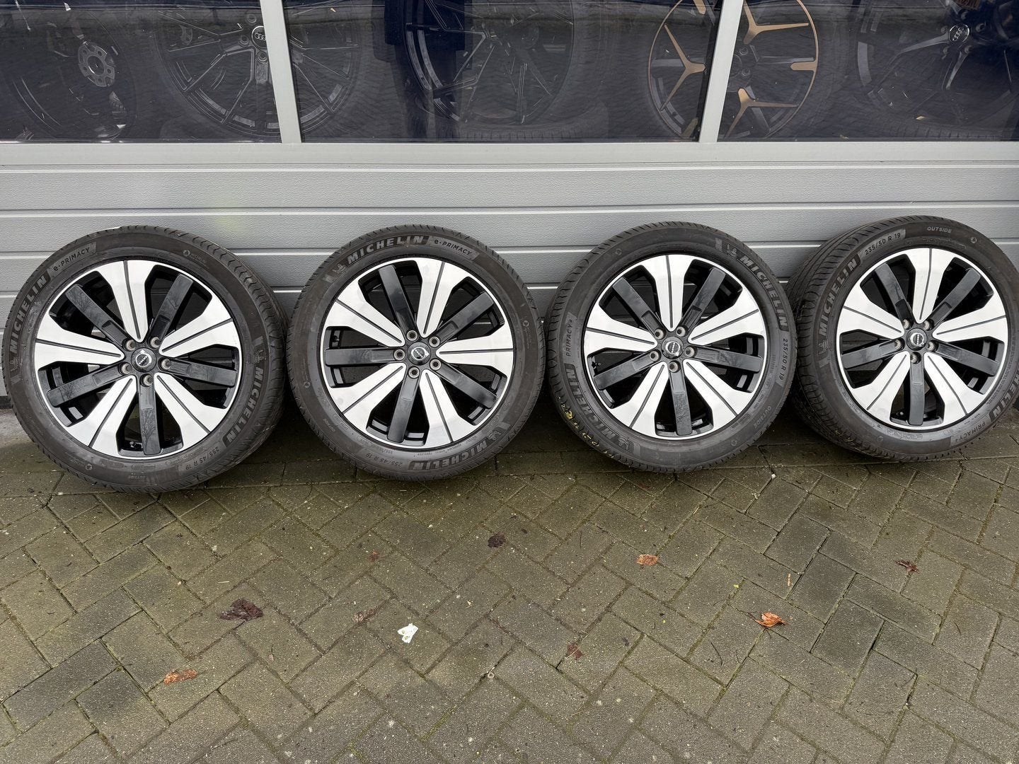 Orginele 19 inch Volvo XC40 EC40 EX40 C40 velgen zomerbanden, Auto-onderdelen, 19 inch, Gebruikt, 255 mm, -