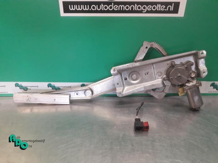 Ruitmechaniek 4Deurs links-voor van een Saab 9-3, Auto-onderdelen, Ruiten en Toebehoren, Saab, Gebruikt, 3 maanden garantie, Ophalen of Verzenden