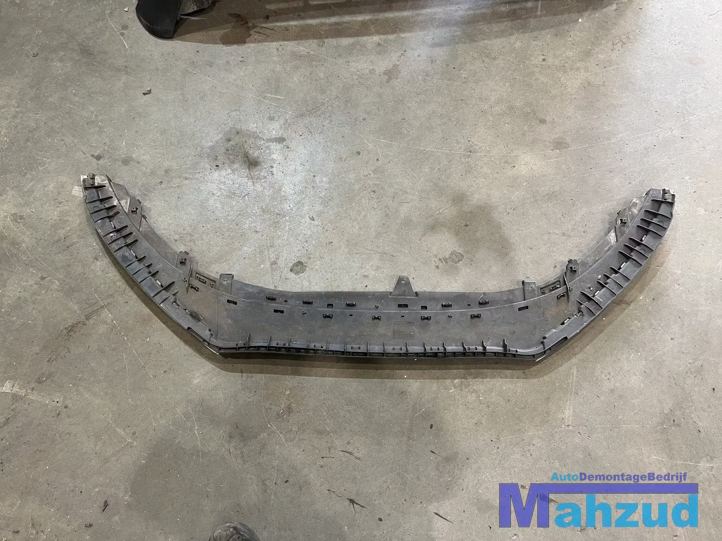 VW POLO 6R Bumperlip onder voorbumper 2009-2016, Gebruikt, Volkswagen AG, Vw@volkswagen.de, Bumper