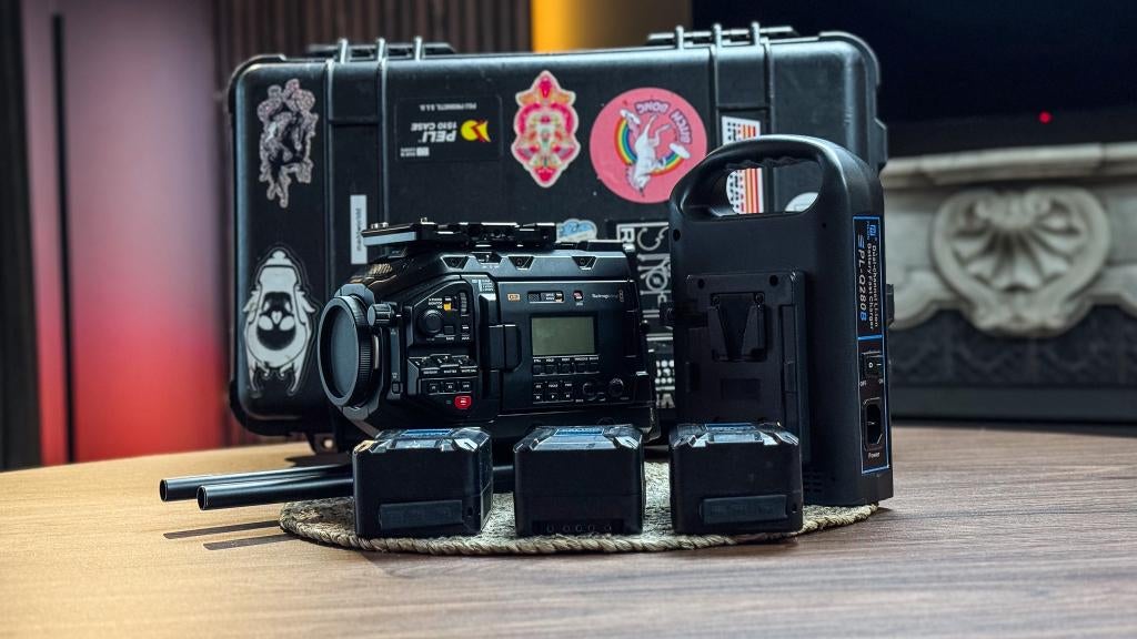 TROUSSE BLACKMAGIC DESIGN URSA Mini Pro G2 4,6 K — Canon EF, Autres marques, Caméra, Comme neuf, Enlèvement
