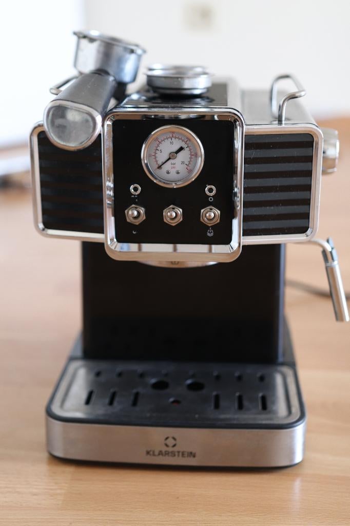 Koffiezetapparaat, Afneembaar waterreservoir, Gebruikt, Koffiemachine, Gemalen koffie