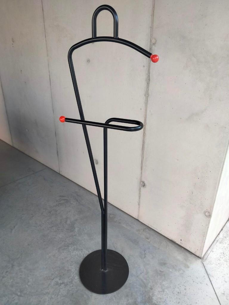 1980s vintage design postmodern kapstok dressboy, Utilisé, Métal, Portemanteau sur pied, 150 à 200 cm