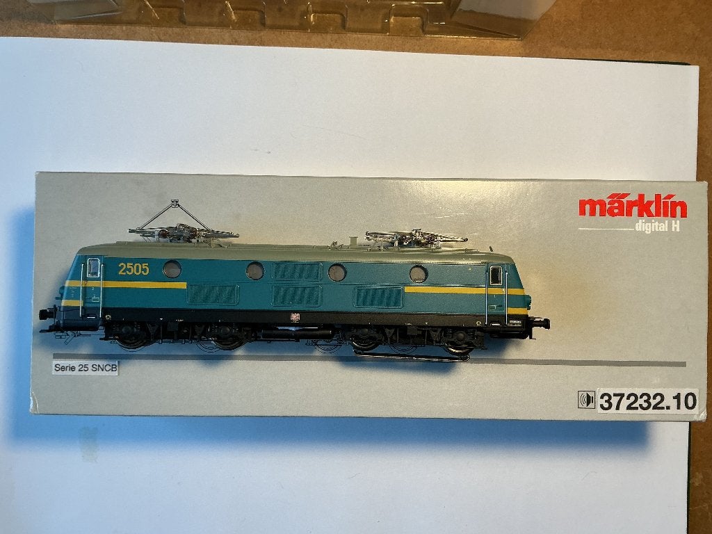 Marklin 37232.10 NMBS 2505, Wisselstroom, Locomotief, Ophalen of Verzenden, Zo goed als nieuw