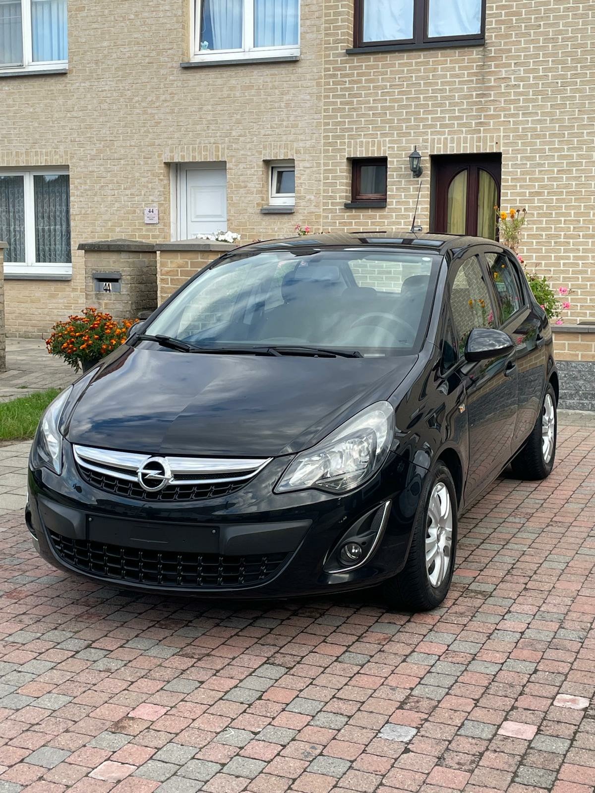 Opel Corsa 1.2 Benzine Bj2014 117.925km 5deurs 86pk, Auto's, Stof, 1229 cc, Zwart, Particulier