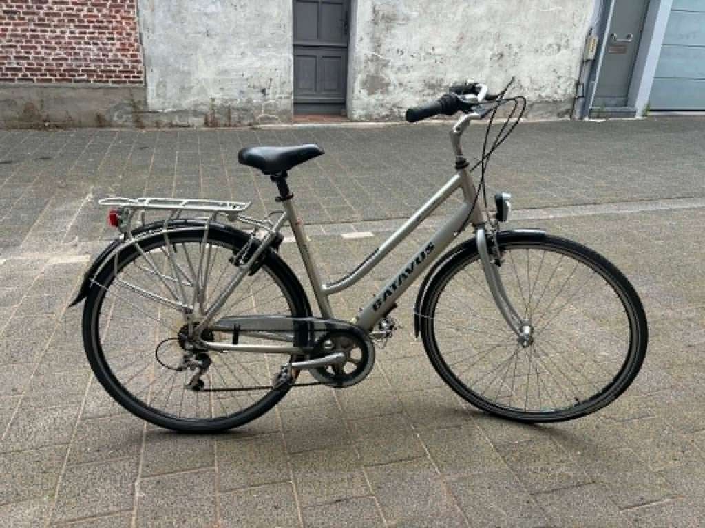 Damesfiets BATAVUS 28", Ophalen, Velgrem, Versnellingen, Batavus