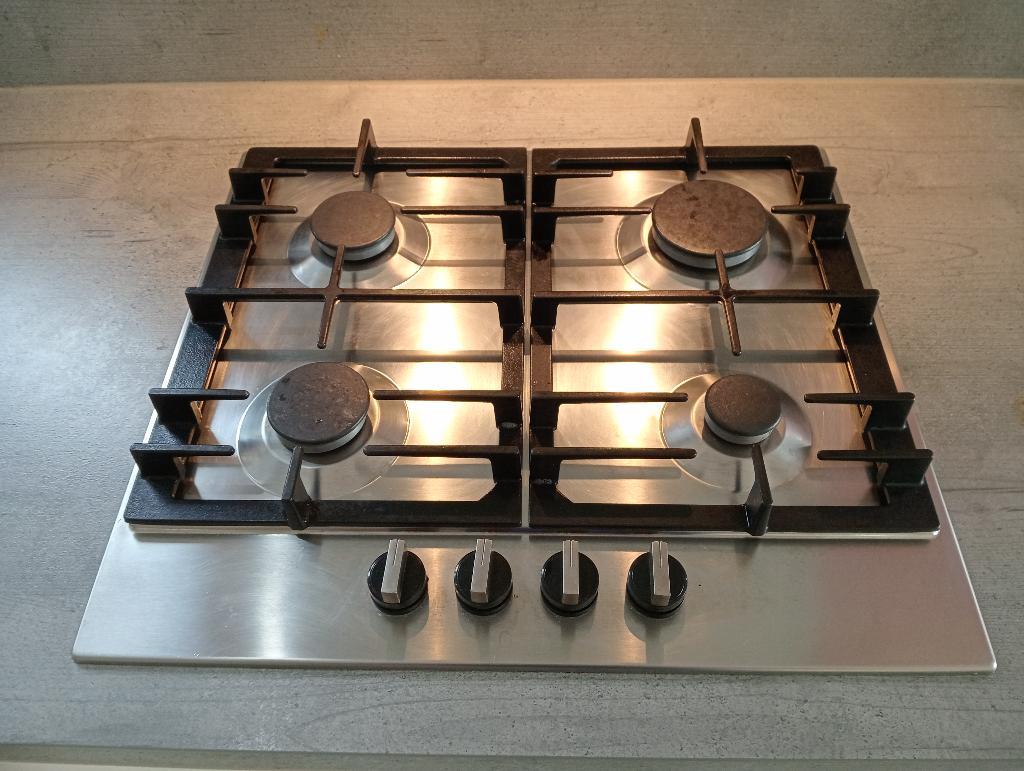 Taque gaz Bosch, Gaz, 4 zones de cuisson, Encastré, Comme neuf