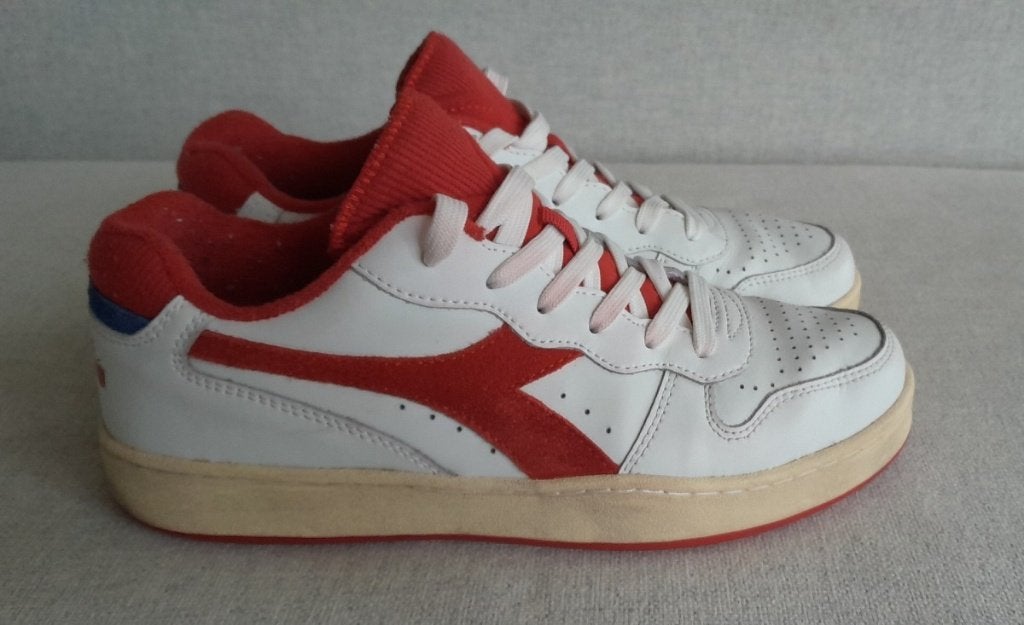 Diadora leren sneakers laag - Rood/wit - Maat 42, Wit, Ophalen of Verzenden, Zo goed als nieuw, Sneakers