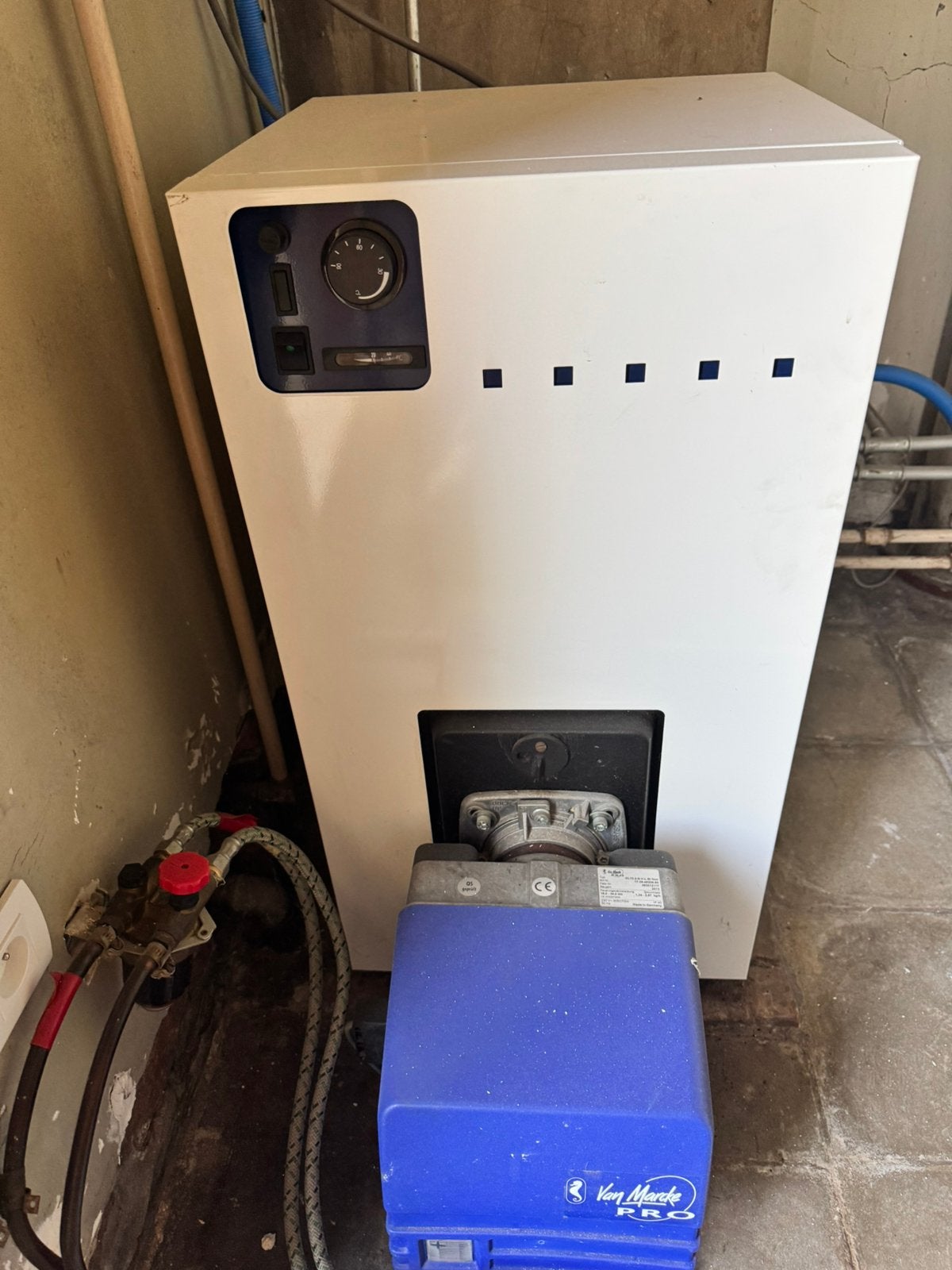 Mazoutketel, Doe-het-zelf en Bouw, Ophalen, Zo goed als nieuw